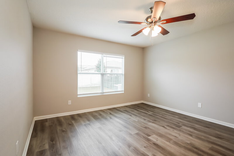 1,835/Mo, 3664 Summit Oaks Dr Green Cove Springs, FL 32043 Main Bedroom View