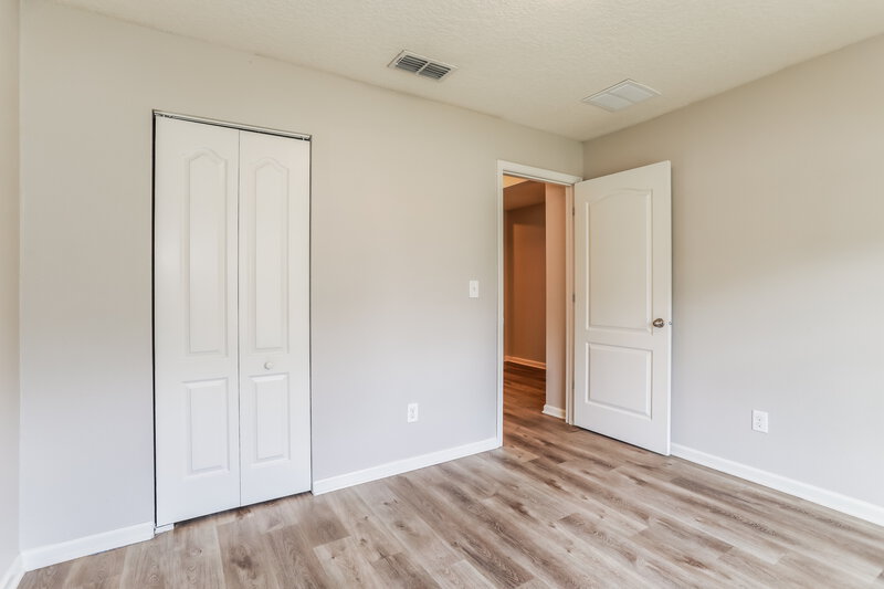 1,850/Mo, 3664 Summit Oaks Dr Green Cove Springs, FL 32043 Bedroom View 3