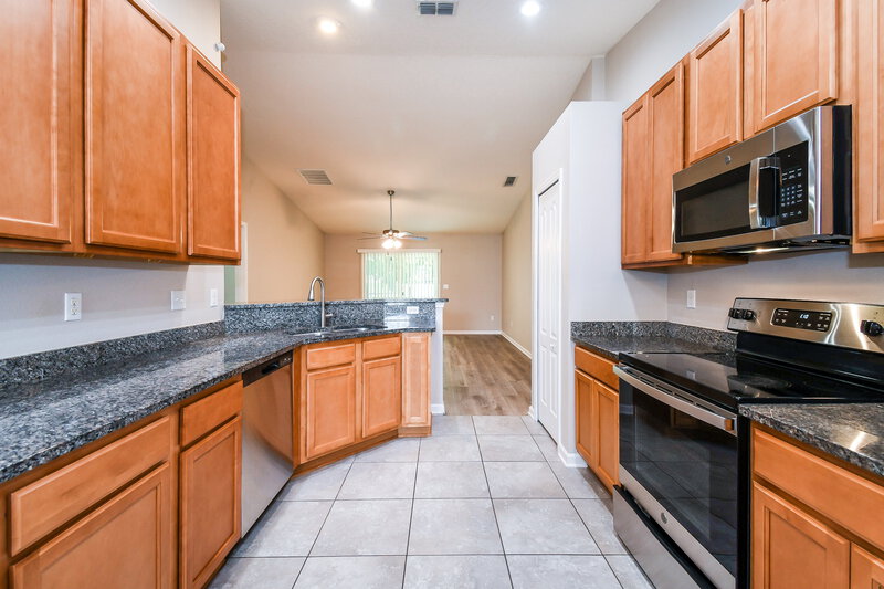 1,955/Mo, 4151 Emilio Ln Jacksonville, FL 32226 Kitchen View