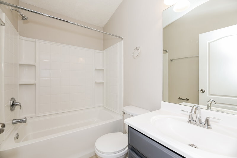 1,910/Mo, 12412 Pecan Hickory Ct Jacksonville, FL 32226 Bathroom View