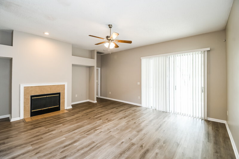 2,060/Mo, 3949 Leatherwood Dr Orange Park, FL 32065 Living Room View