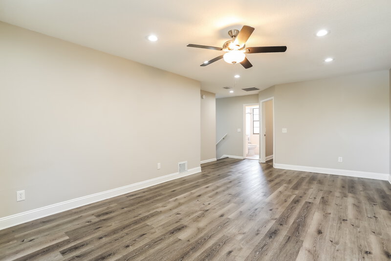 1,790/Mo, 8050 Copperfield Cir S Jacksonville, FL 32244 Loft View 2