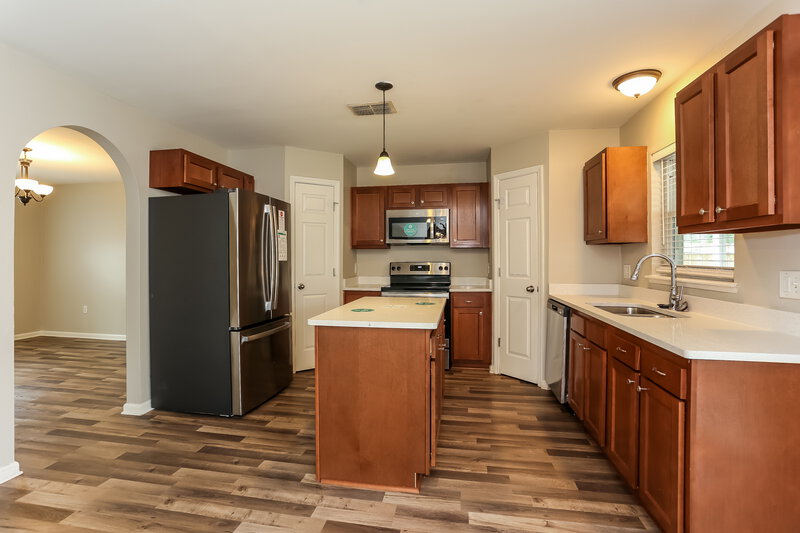 2,520/Mo, 7336 Overland Park Blvd Jacksonville, FL 32244 Kitchen View