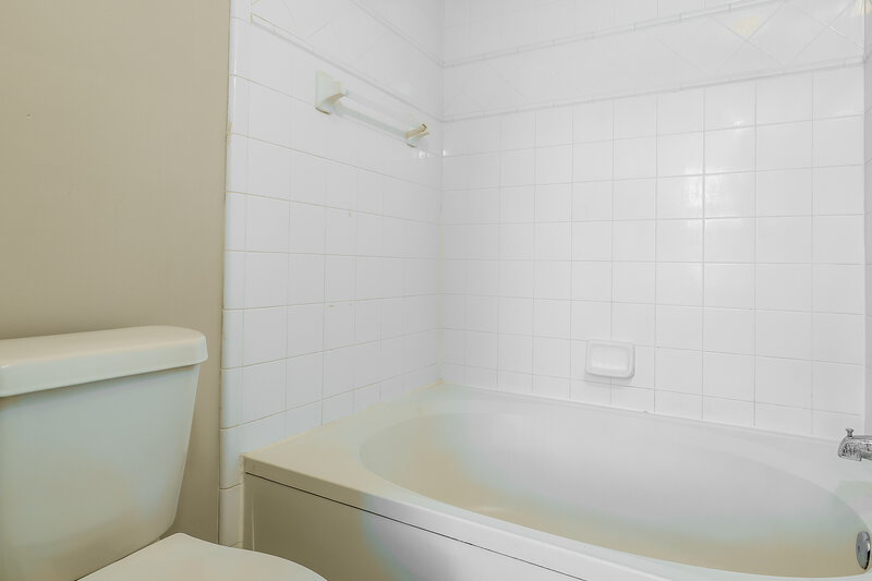 2,000/Mo, 1126 E Brookwood Bluff Rd Jacksonville, FL 32225 Misc View 14