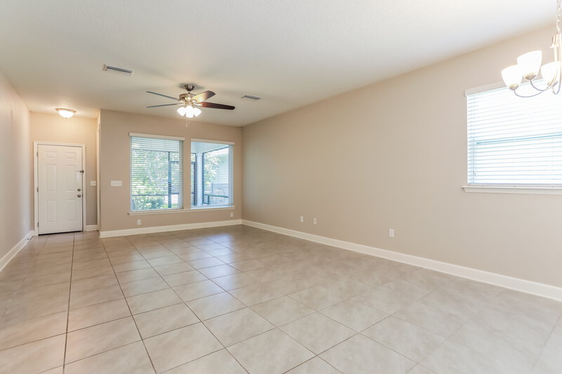 2,125/Mo, 210 Ashbury St Saint Augustine, FL 32092 Living Room View