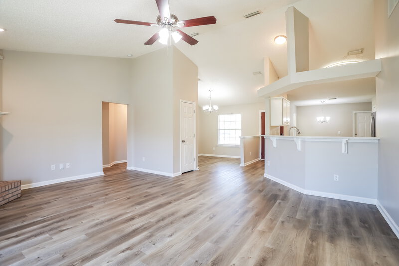 1,995/Mo, 2708 Salina Ct Green Cove Springs, FL 32043 Living Room View
