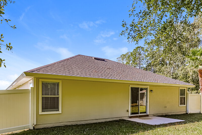 1,800/Mo, 1239 Summer Springs Drive Middleburg, FL 32068 Rear View