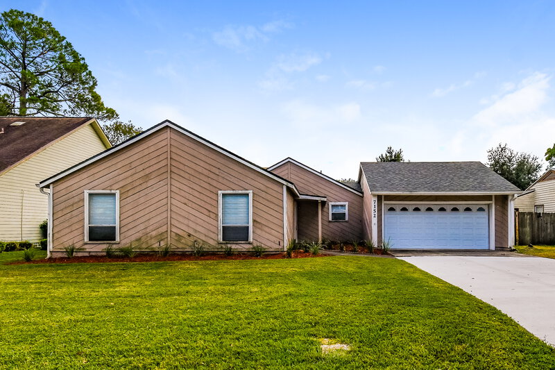 2,290/Mo, 7152 Holiday Hill Ct Jacksonville, FL 32216 External View