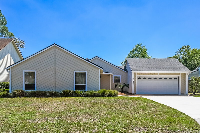 2,335/Mo, 7152 Holiday Hill Ct Jacksonville, FL 32216 External View