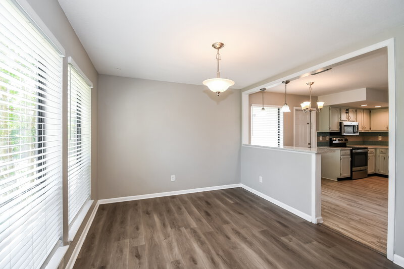 2,335/Mo, 7152 Holiday Hill Ct Jacksonville, FL 32216 Dining Room View