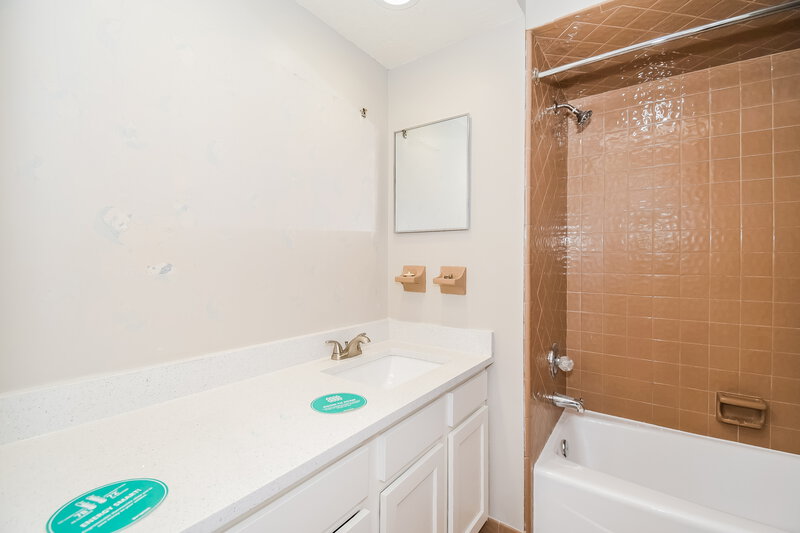 2,290/Mo, 7152 Holiday Hill Ct Jacksonville, FL 32216 Bathroom View