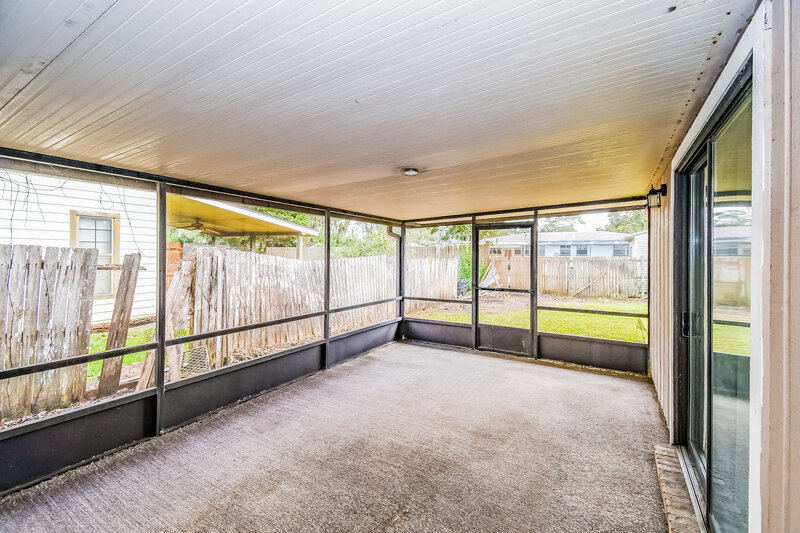 2,290/Mo, 7152 Holiday Hill Ct Jacksonville, FL 32216 Screen Porch View