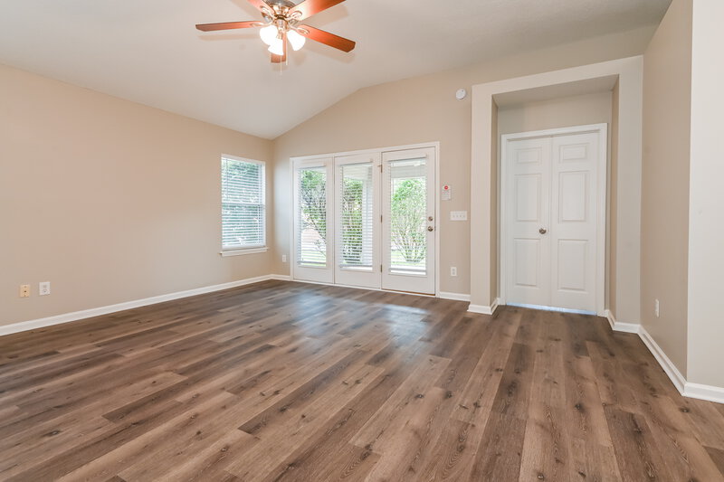2,165/Mo, 1683 Rustling Dr Fleming Island, FL 32003 Living Room View 4