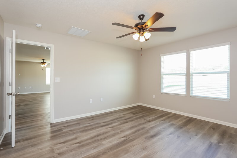 1,750/Mo, 6931 Sandle Dr Jacksonville, FL 32219 Main Bedroom View