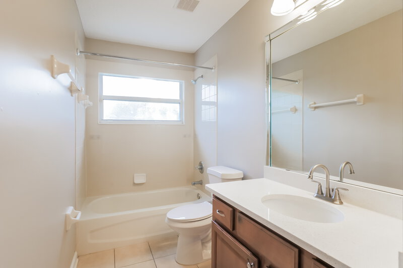 2,070/Mo, 2158 S Cranbrook Ave Saint Augustine, FL 32092 Bathroom View