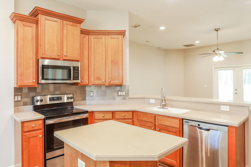 2,345/Mo, 3146 Wandering Oaks Dr Orange Park, FL 32065 Kitchen View