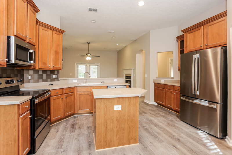 3,150/Mo, 3146 Wandering Oaks Dr Orange Park, FL 32065 Kitchen View