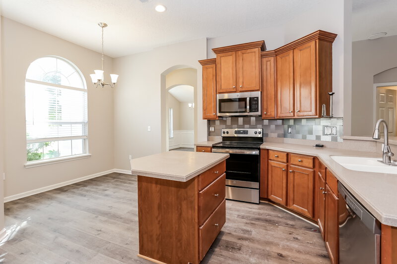 3,150/Mo, 3146 Wandering Oaks Dr Orange Park, FL 32065 Kitchen View 2