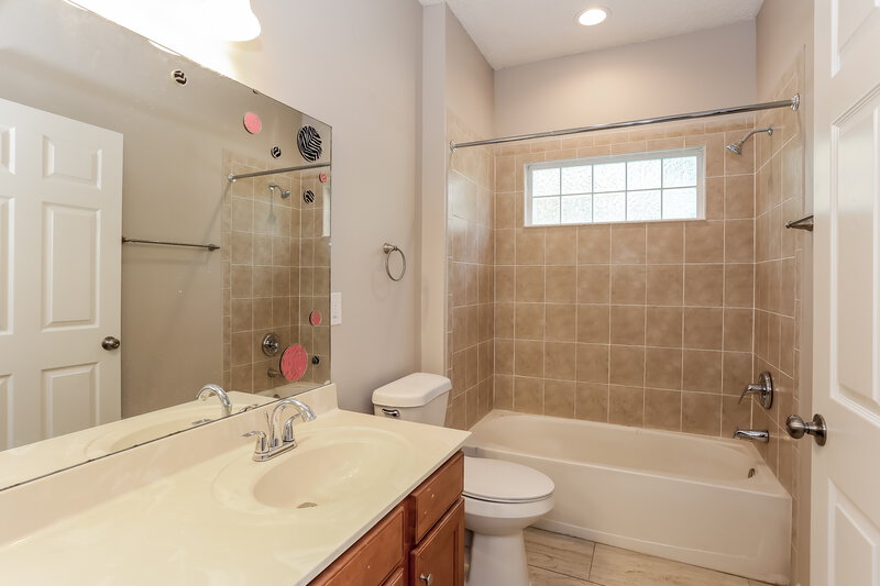 3,150/Mo, 3146 Wandering Oaks Dr Orange Park, FL 32065 Bathroom View