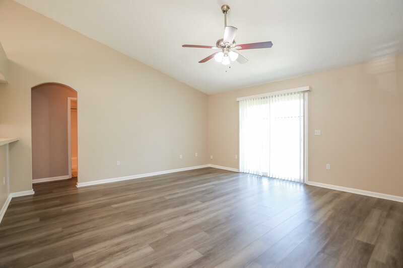 1,695/Mo, 3621 Arava Dr Green Cove Springs, FL 32043 Living Room View
