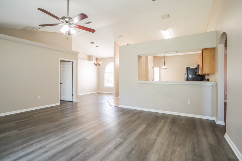 1,695/Mo, 3621 Arava Dr Green Cove Springs, FL 32043 Living Room View 2
