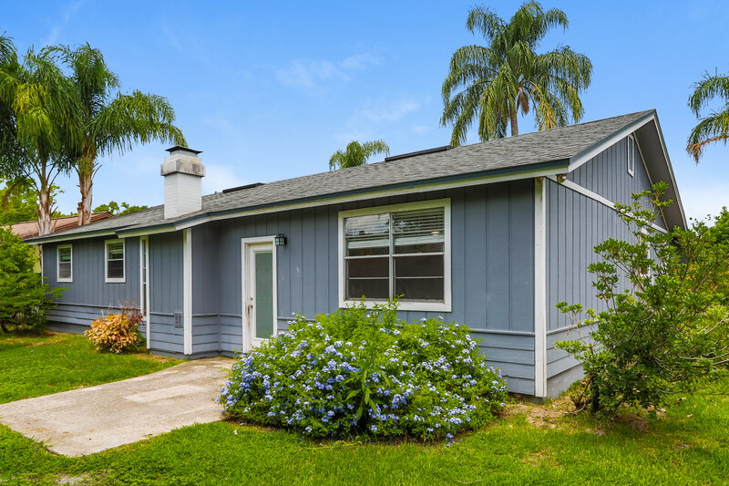 2,110/Mo, 3342 Laurel Grove N Jacksonville, FL 32223 Rear View