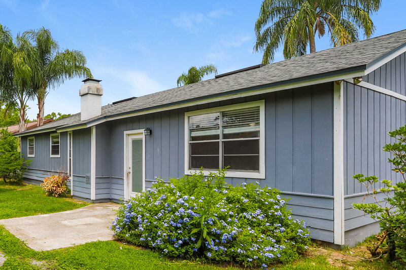 2,110/Mo, 3342 Laurel Grove N Jacksonville, FL 32223 Rear View 2