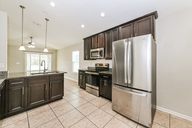 2,150/Mo, 4196 Great Falls Loop Middleburg, FL 32068 Kitchen View