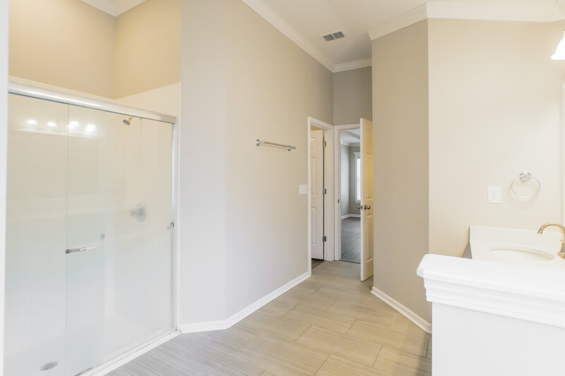 2,685/Mo, 146 E Teague Bay Dr Saint Augustine, FL 32092 Main Bathroom View 2