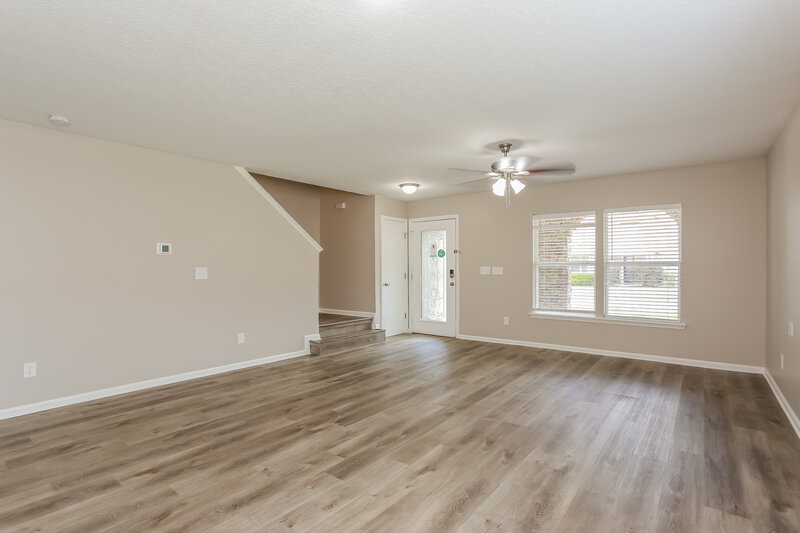 2,615/Mo, 12290 Lawson Creek Dr Jacksonville, FL 32218 Living Room View
