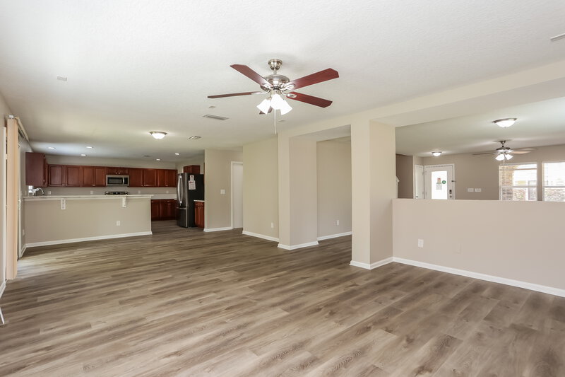 2,615/Mo, 12290 Lawson Creek Dr Jacksonville, FL 32218 Living Room View 3