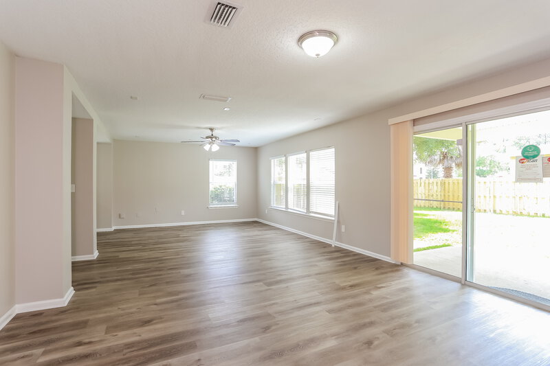 2,615/Mo, 12290 Lawson Creek Dr Jacksonville, FL 32218 Dining Room View