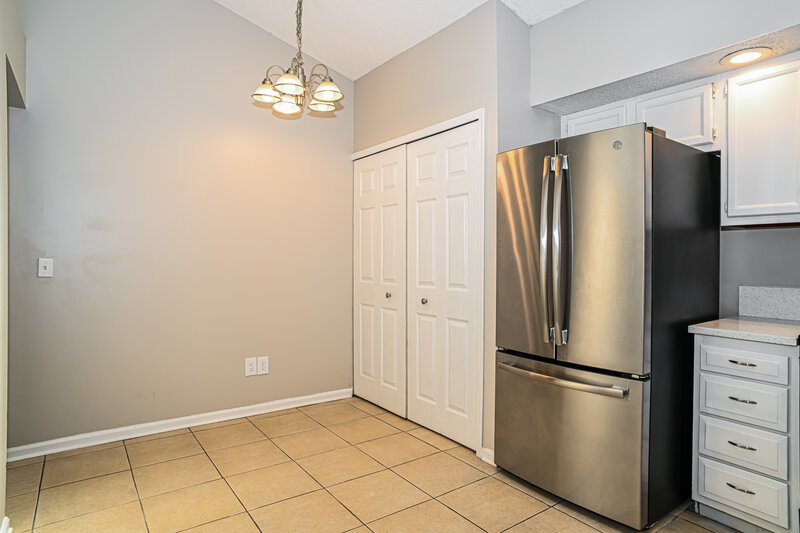 1,875/Mo, 8790 Townsquare Dr S Jacksonville, FL 32216 Dining Room View