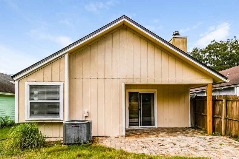 2,480/Mo, 8790 Townsquare Dr S Jacksonville, FL 32216 Rear View