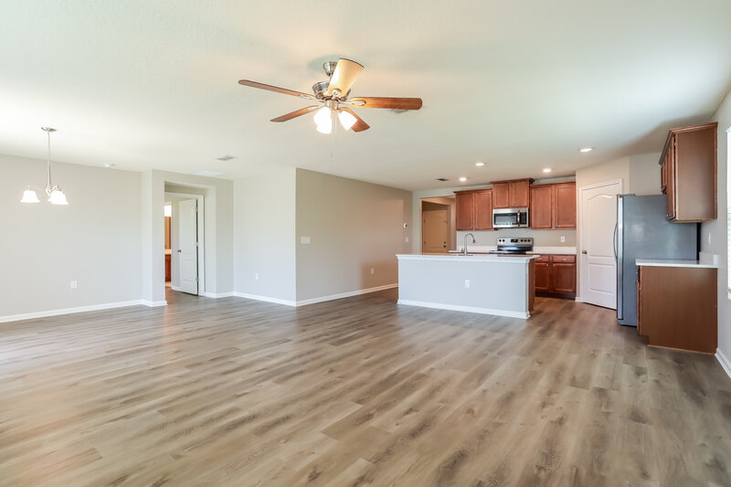 2,125/Mo, 2096 Pebble Point Dr Green Cove Springs, FL 32043 Living Room View 2