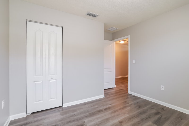 2,125/Mo, 2096 Pebble Point Dr Green Cove Springs, FL 32043 Bedroom View 3