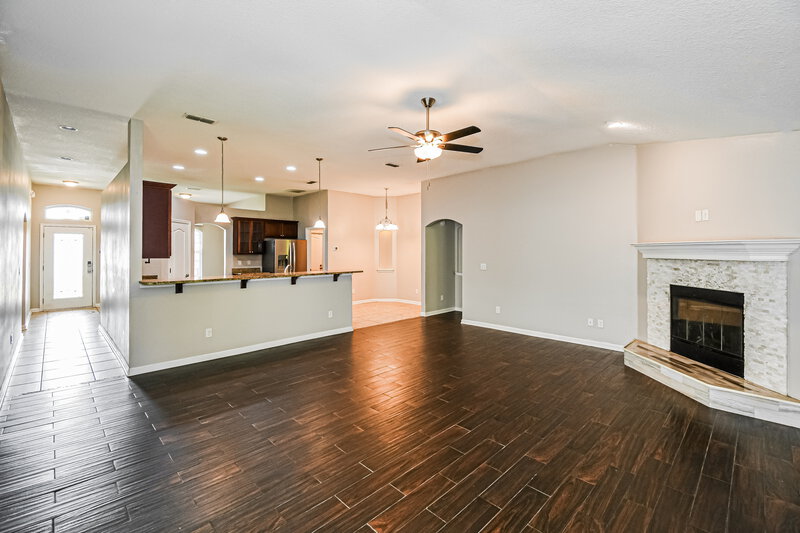 1,960/Mo, 4127 Sandhill Crane Terrace Middleburg, FL 32068 Living Room View 2
