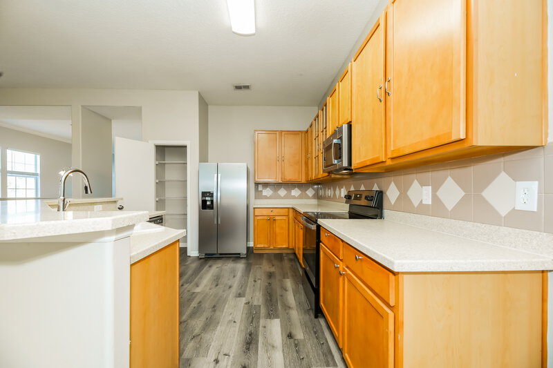 2,150/Mo, 1208 Dawn Light Rd Jacksonville, FL 32218 Kitchen View 2