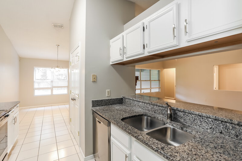 2,080/Mo, 5966 Lazy Meadow Ct Fleming Island, FL 32003 Kitchen View