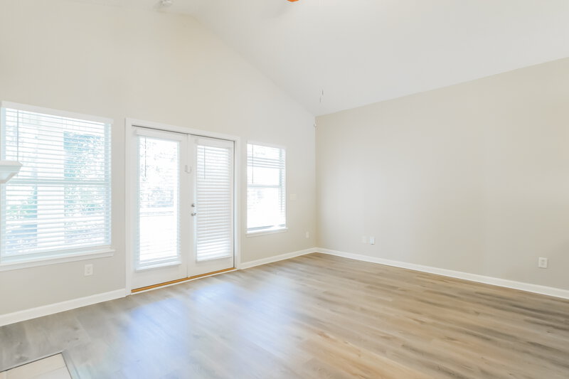 2,180/Mo, 3004 Santee Pl Saint Johns, FL 32259 Living Room View 2