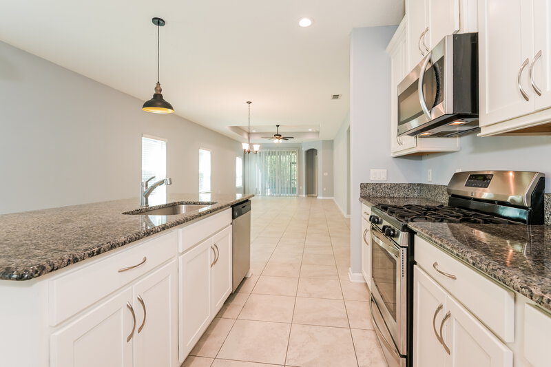 3,140/Mo, 99 Cottage Green Pl Saint Augustine, FL 32092 Kitchen View 2