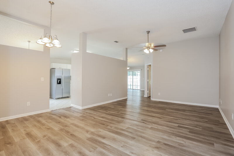 2,450/Mo, 540 N Bridgestone Ave Saint Johns, FL 32259 Dining Room View