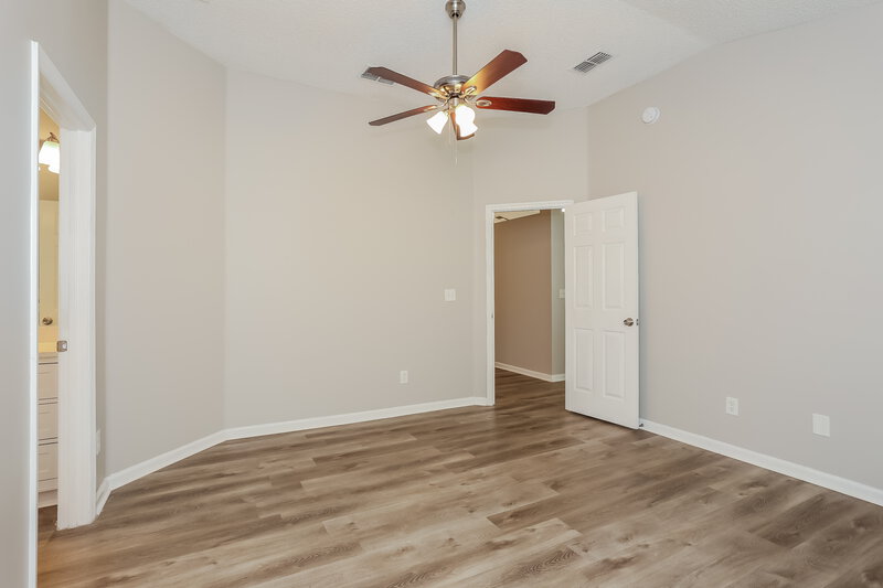 2,450/Mo, 540 N Bridgestone Ave Saint Johns, FL 32259 Main Bedroom View