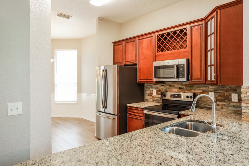 2,320/Mo, 1306 Ardmore St St Augustine, FL 32092 Kitchen View 2