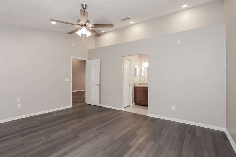 3,080/Mo, 7862 Aquarius Cir S Jacksonville, FL 32216 Main Bedroom View