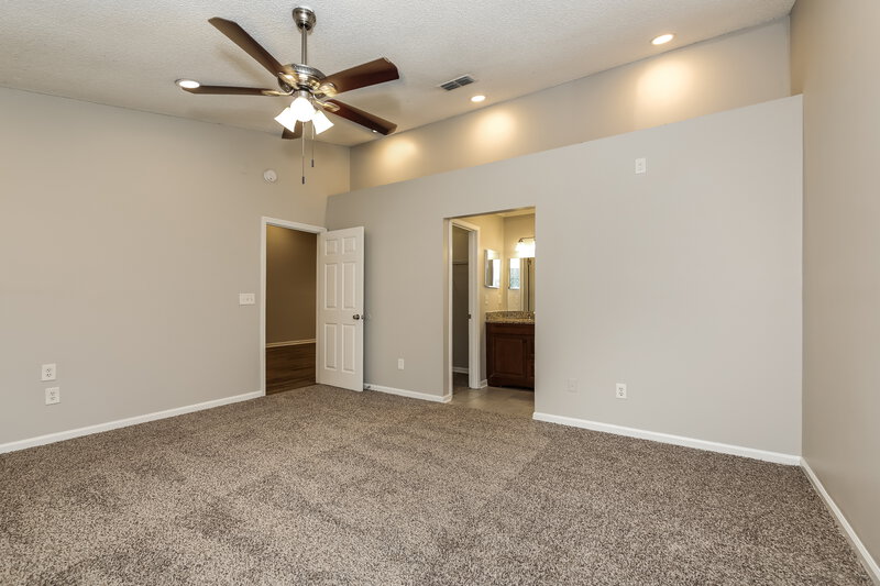 1,820/Mo, 7862 Aquarius Cir S Jacksonville, FL 32216 Main Bedroom View 2