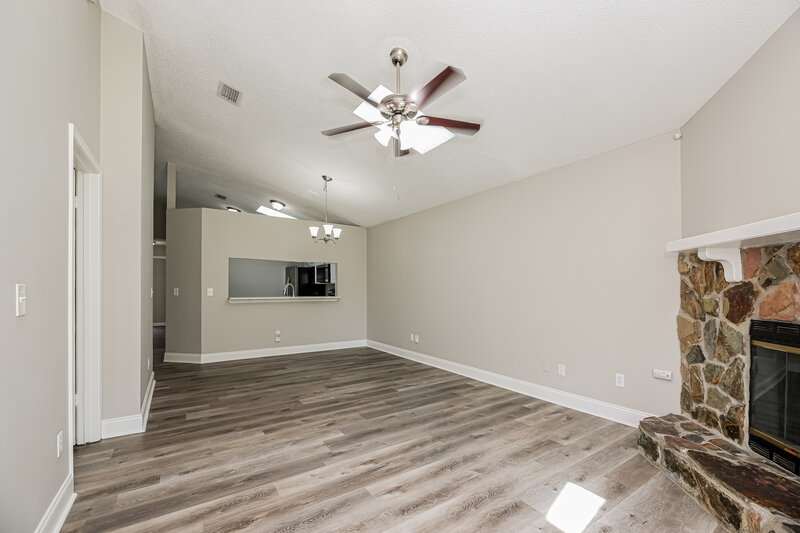 1,540/Mo, 2658 Malibu Cir Orange Park, FL 32065 Living Room View 2