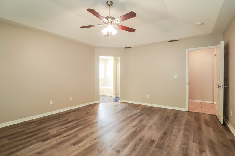 2,240/Mo, 1509 Maple Leaf Ln Fleming Island, FL 32003 Main Bedroom View 2