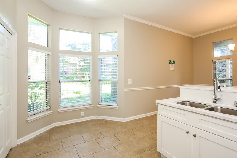 2,255/Mo, 12224 Springmoor Two Ct Jacksonville, FL 32225 Breakfast Nook View