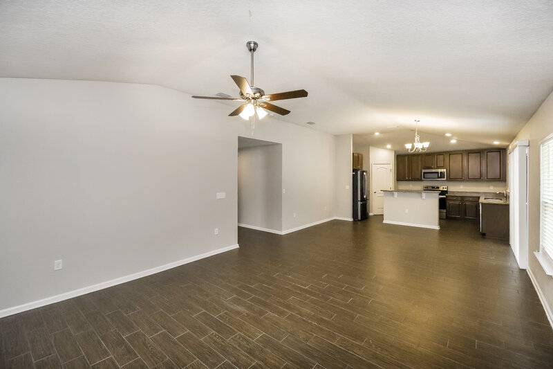 1,900/Mo, 7233 Steventon Way Jacksonville, FL 32244 Living Room View 2